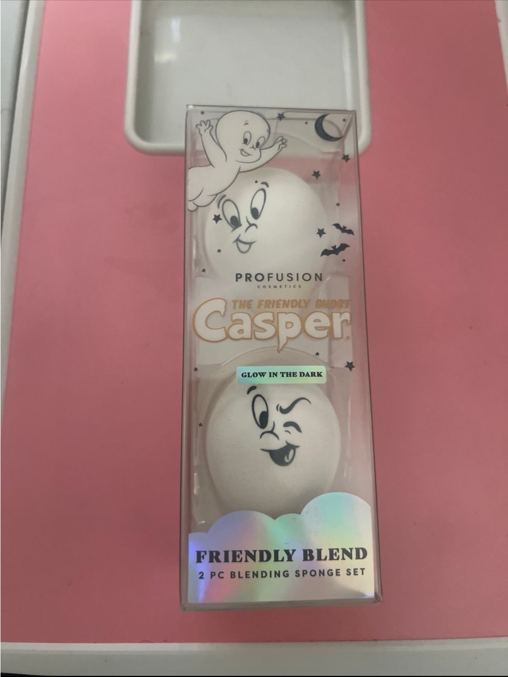Profusion Cosmetics White Casper Friendly Blend Makeup Sponges glow in the dark